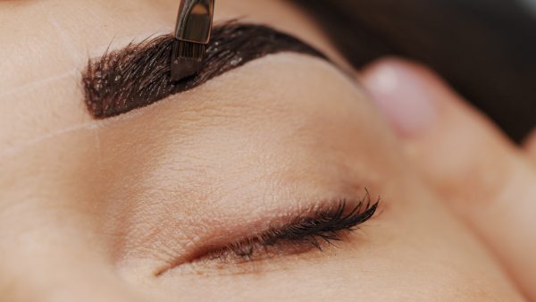 Define brow and wax tint course